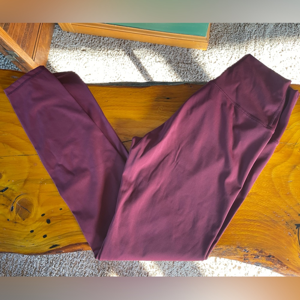 Born Primitive Synergy Leggings - size L